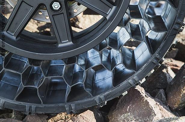 Безвоздушные шины в Sportsman WV850 Безвоздушные шины в Sportsman WV850