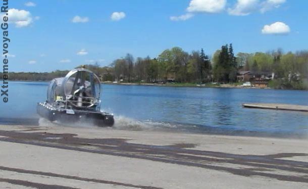 Вездеход ATASD съезжает на воду Вездеход ATASD съезжает на воду