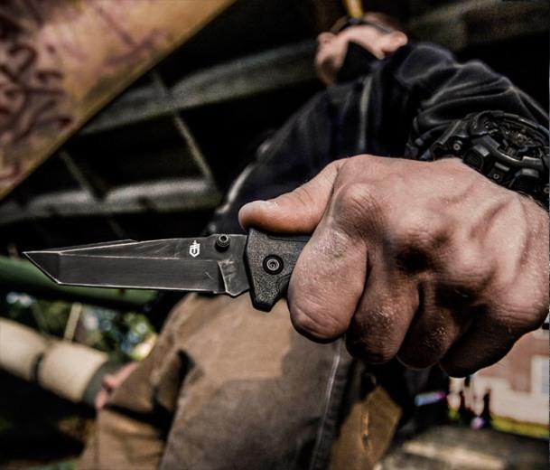 Один из ножей Gerber US Tactical Folder Один из ножей Gerber US Tactical Folder