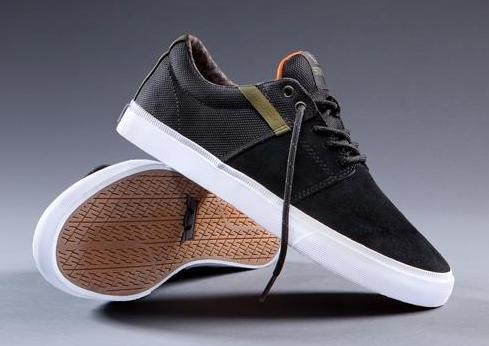 Легкие кроссовки Stacks Vulc II