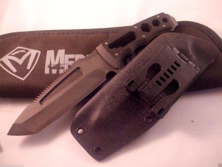 Армейский нож SAWNTO Knife с ножнами Армейский нож SAWNTO Knife с ножнами