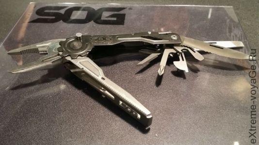 Автоматический мультитул SOG SwitchPlier 2,0 «12-в-1» Автоматический мультитул SOG SwitchPlier 2,0 «12-в-1»