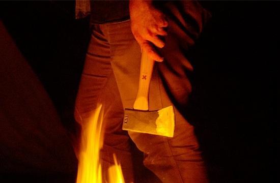 Компактный туристический топор Straight-Hold Hatchet Компактный туристический топор Straight-Hold Hatchet