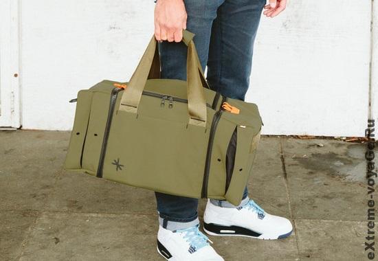 Всепогодная прочная вещевая сумка Shrine Sneaker Duffel Всепогодная прочная вещевая сумка Shrine Sneaker Duffel