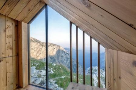 Вид изнутри Alpine Shelter Skuta Вид изнутри Alpine Shelter Skuta