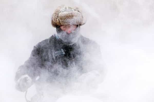 Выживание: как согреться и сохранить тепло без костра