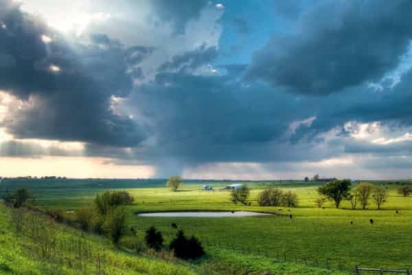 Признаки приближения урагана, бури, шторма, грозы